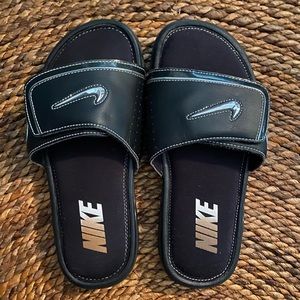 Nike Black Slides